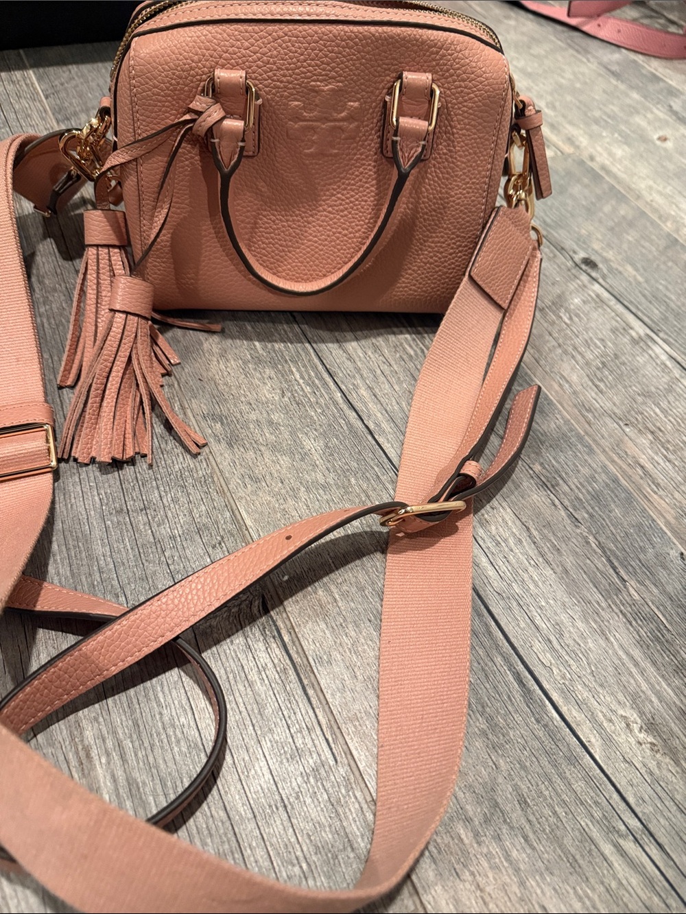 Tory Burch Rose Pink Pebbled Leather Crossbody with Tassel - Picture 3 of 3